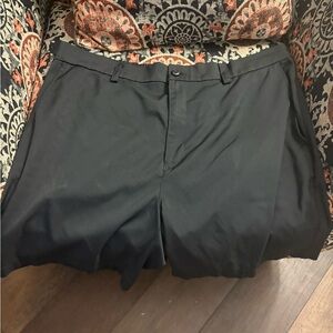 Roundtree & Yorke Men's Black Athletic Flat-Front Shorts